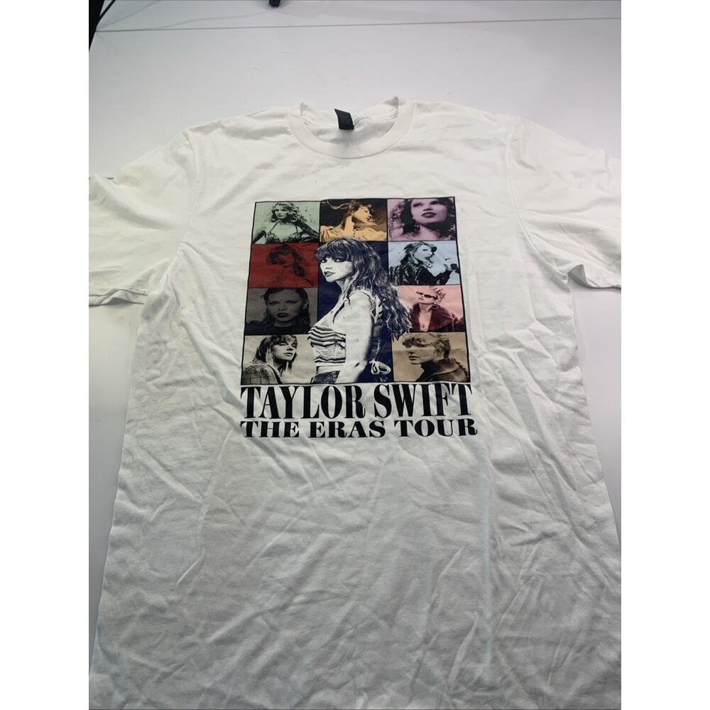 Taylor Swift The Eras Tour T-Shirt Womens Medium